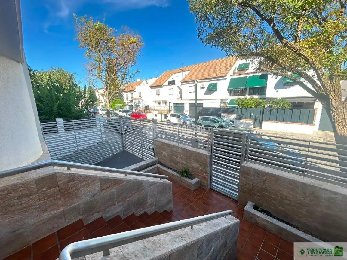 Casa pareada en venta en Nuevo Parque, imagen 2