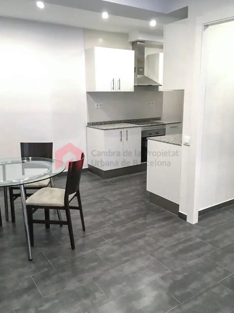 Local comercial en venda a Sants - Montjuïc, imagen 22