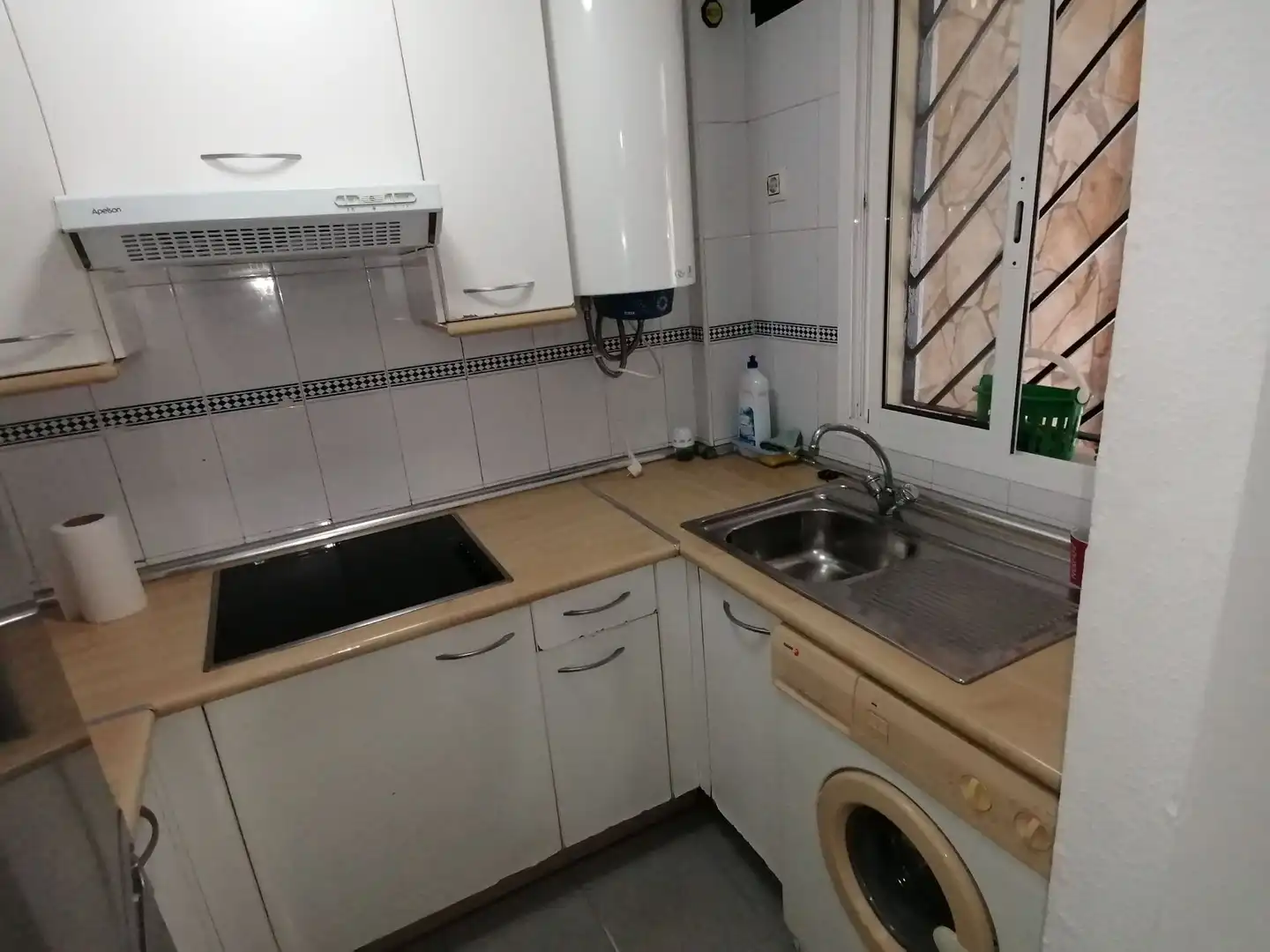 Kitchen of Apartments for rent in Algeciras  with Furnished