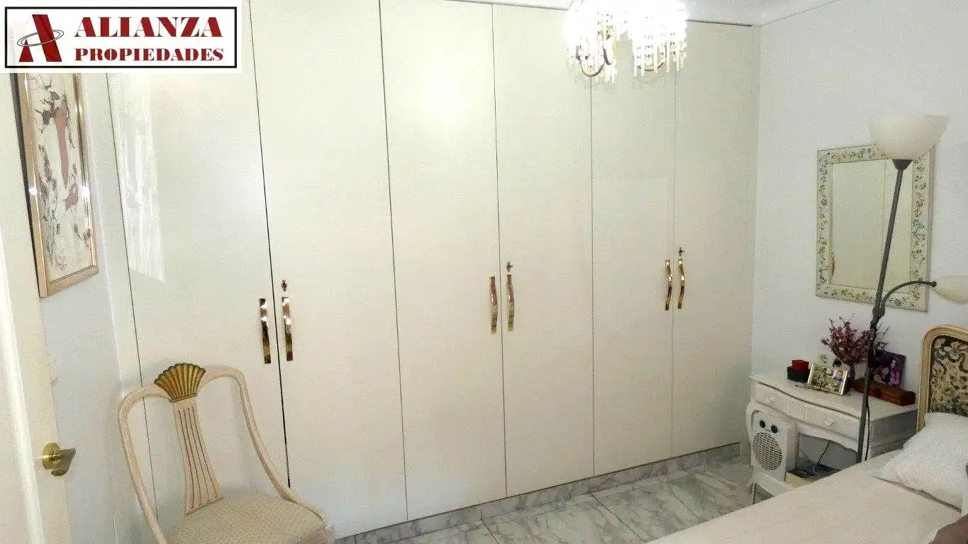 Bedroom of Flat for sale in Málaga  with Air Conditioner, Terrace and Furnished