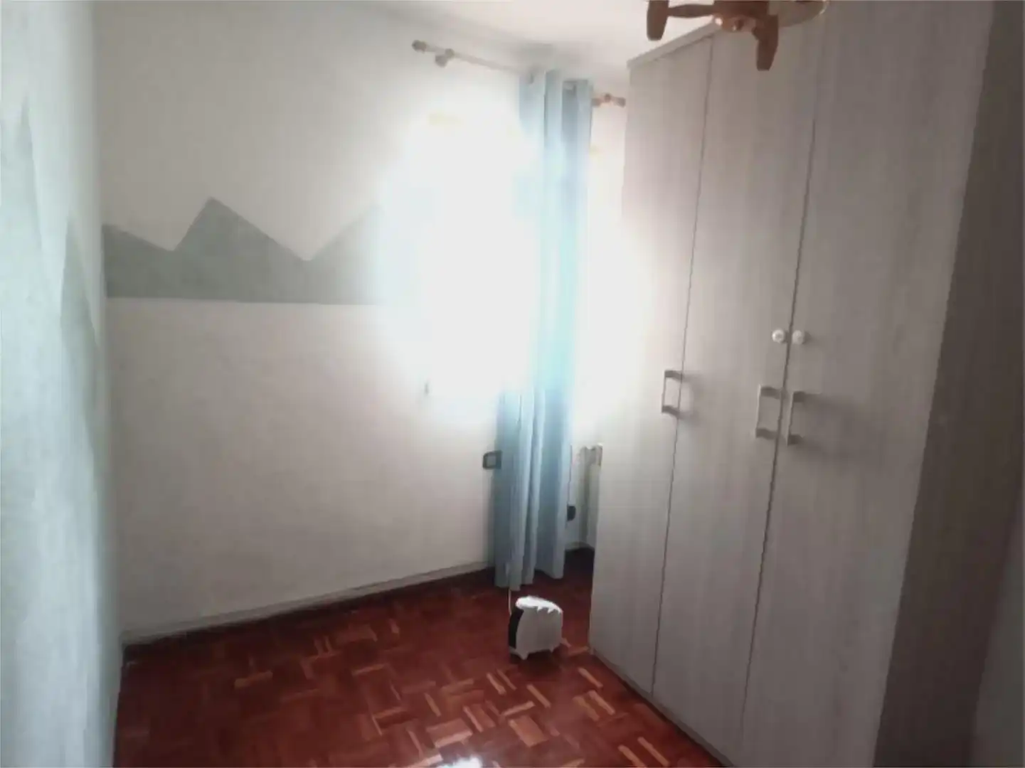 Schlafzimmer von Wohnung zum Verkauf in Vitoria - Gasteiz mit Balkon