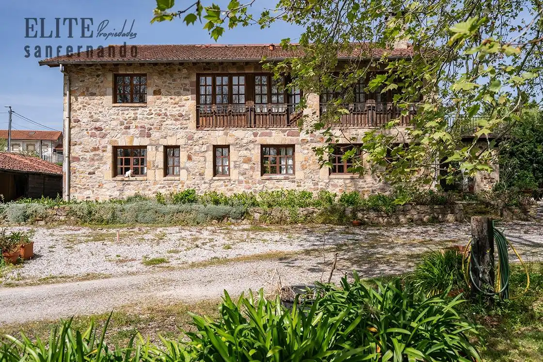 Vista exterior de Casa o xalet en venda en Ribamontán al Monte amb Calefacció, Jardí privat i Traster