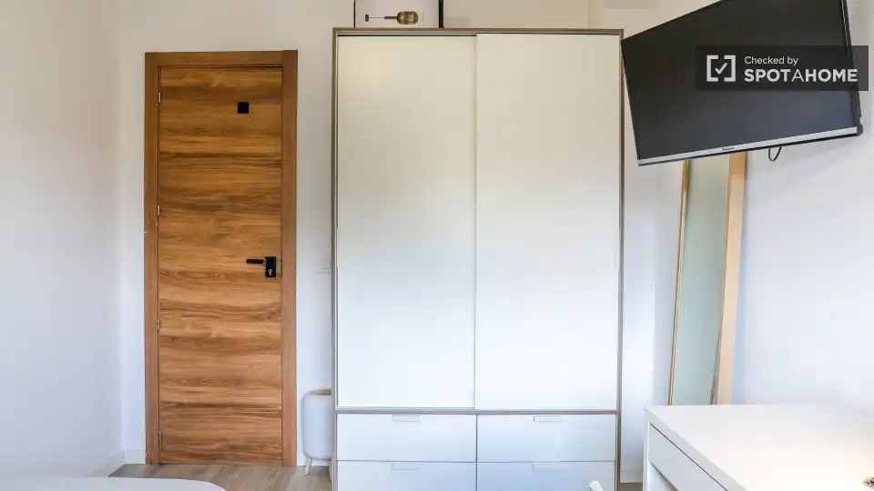Room in Lucero