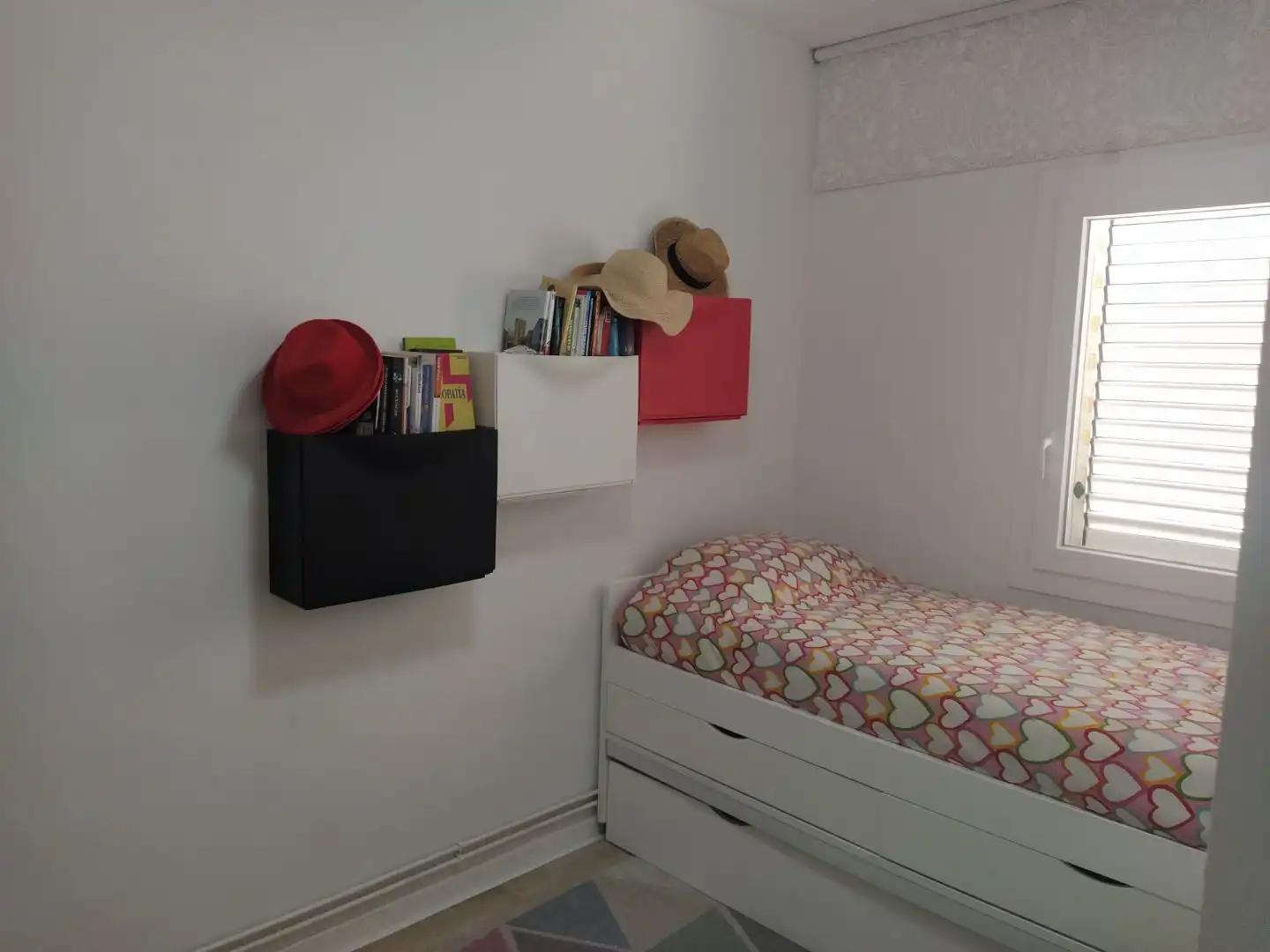 Bedroom of Houses for sale in Cubelles  with Air Conditioner and Balcony
