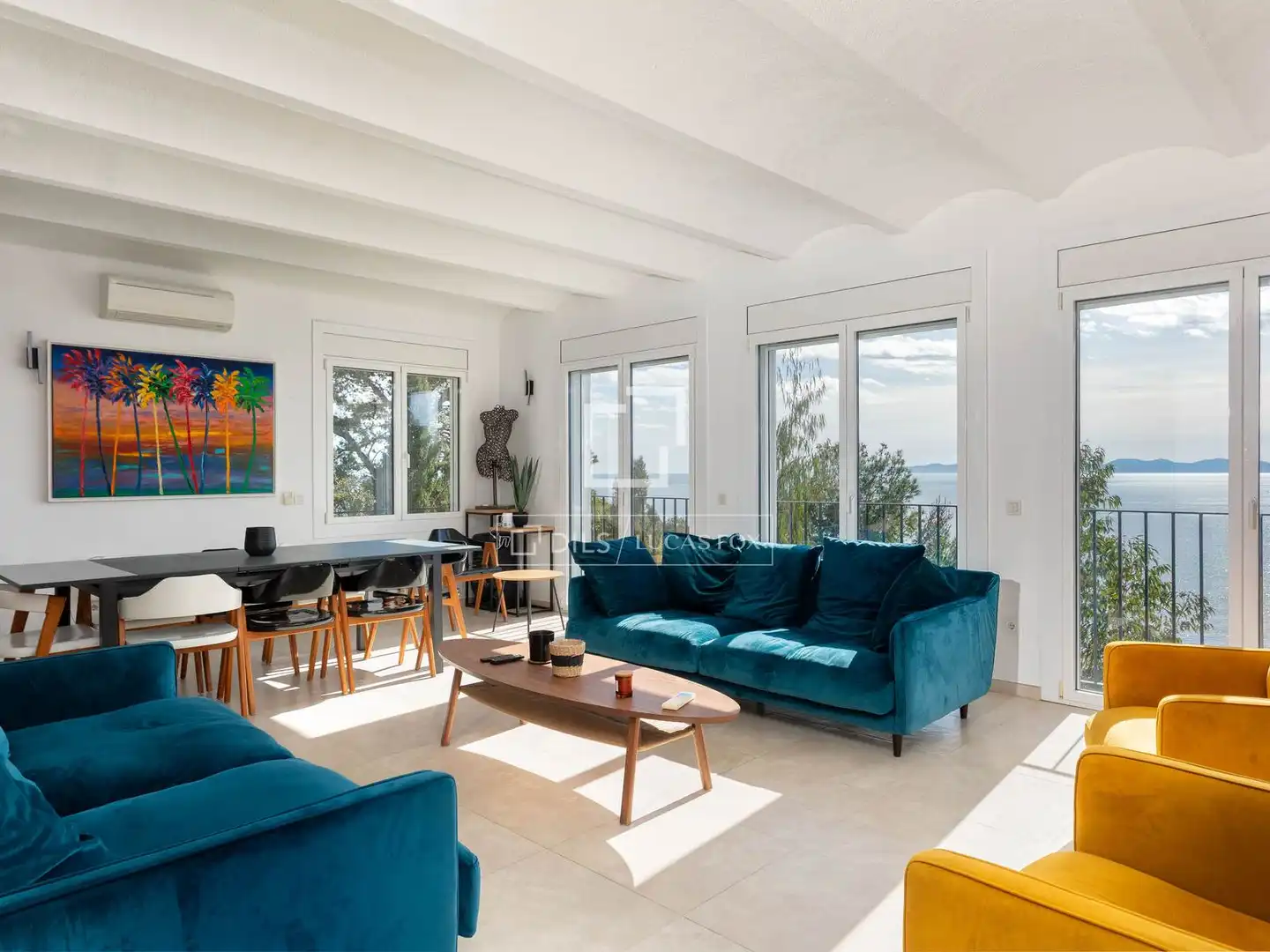 Sala d'estar de Casa o xalet en venda en Roses amb Aire condicionat, Calefacció i Jardí privat