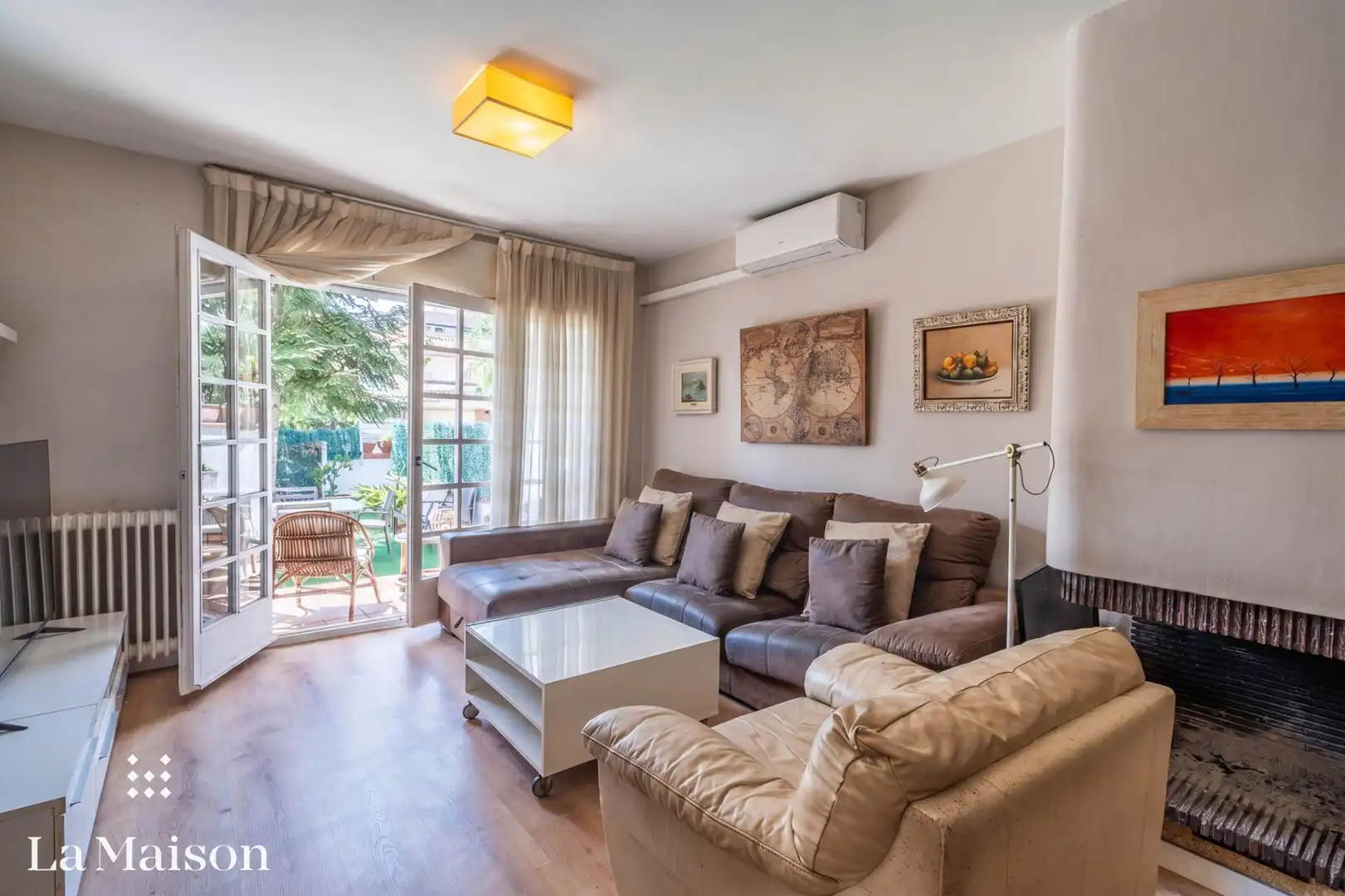 Sala de estar de Casa o chalet en venta en Premià de Mar con Calefacción, Jardín privado y Parquet