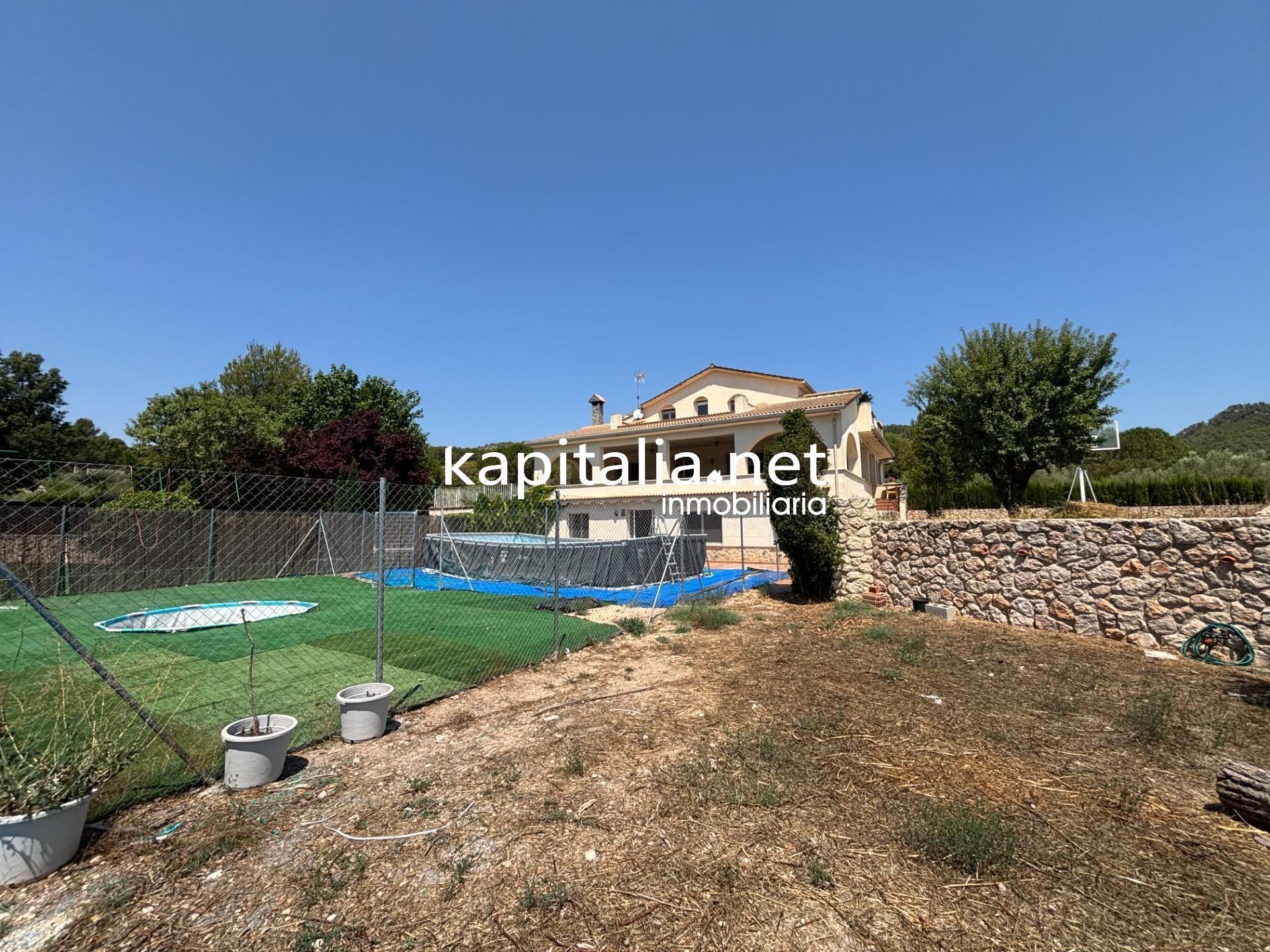 House or chalet for sale in Batoi