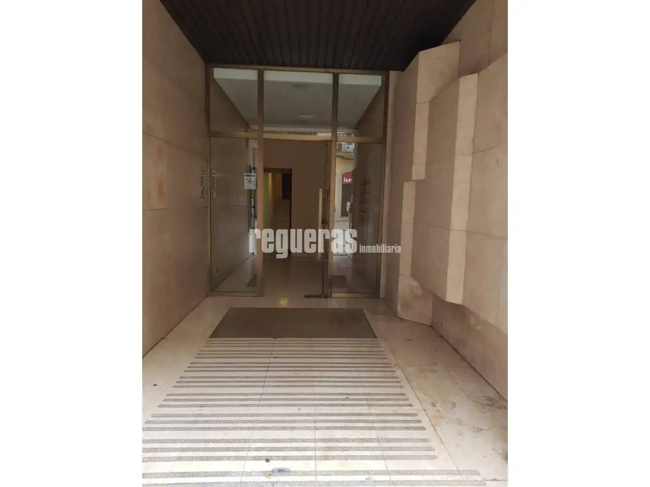 Oficina amb ascensor en venda a Cámara, imagen 2