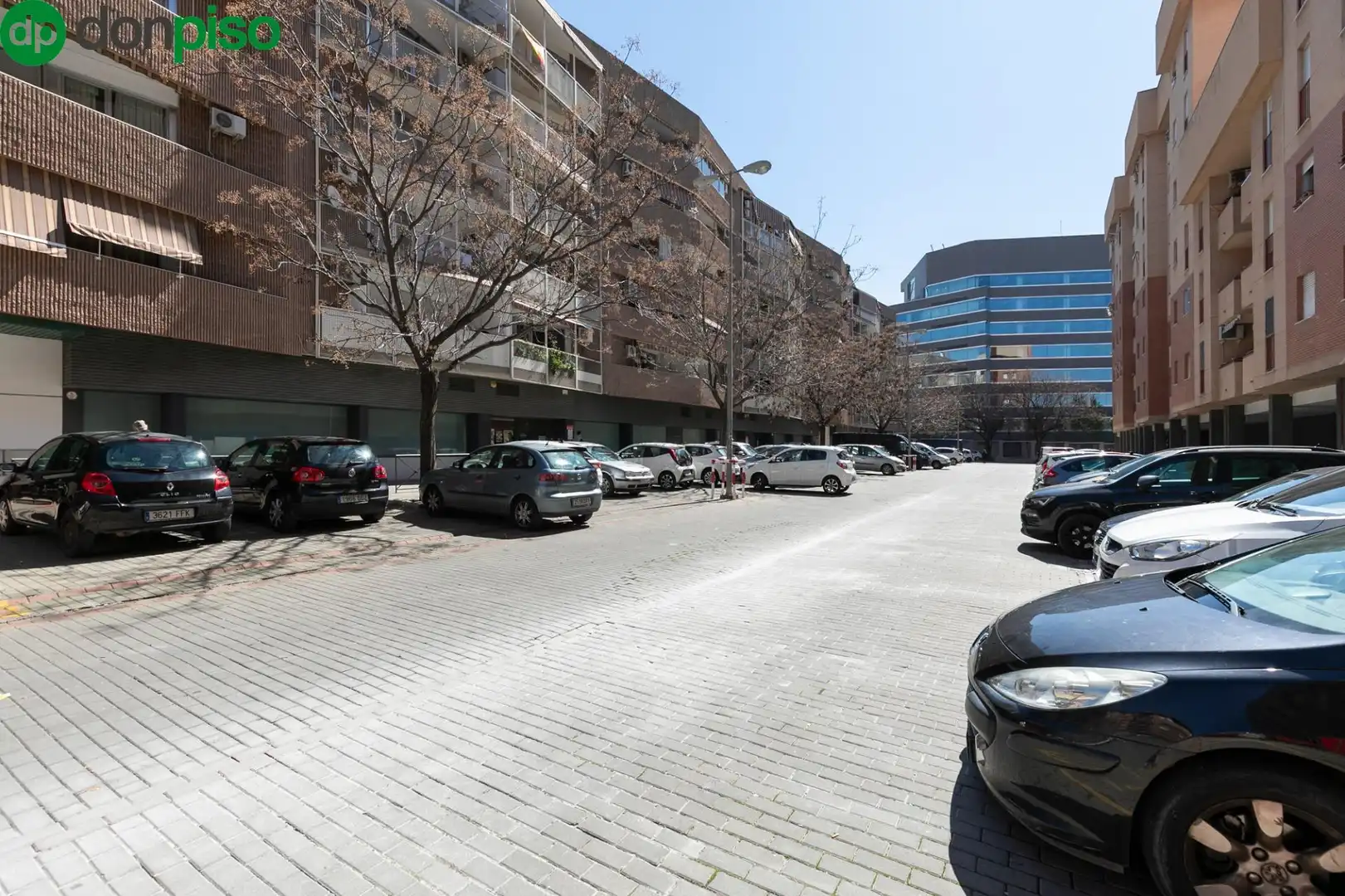 Parking of Flat for sale in Granada  with Air Conditioner, Terrace and Balcony