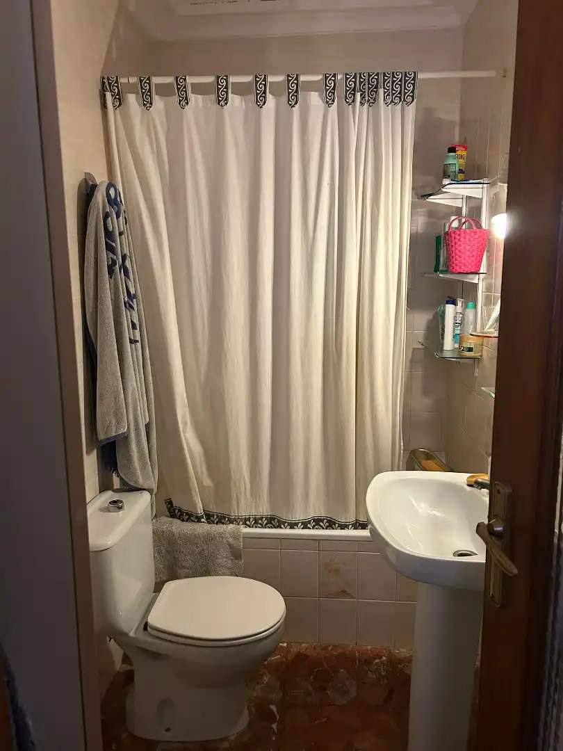 Bathroom of Flat for sale in Villarrobledo  with Heating and Furnished