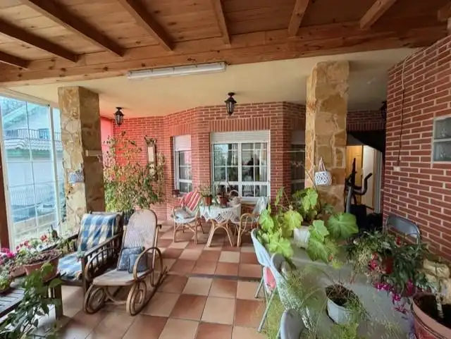 Terrace of Houses for sale in Villaquilambre  with Air Conditioner, Heating and Private garden
