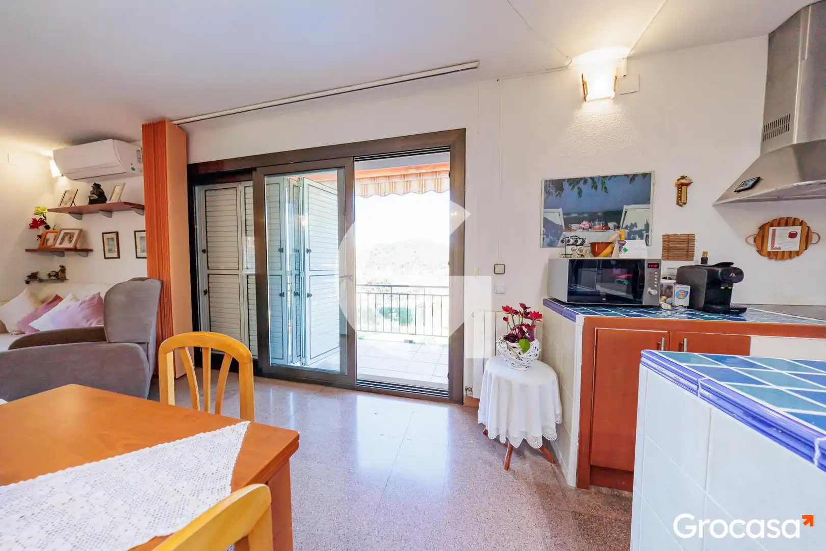 Cuina de Casa o xalet en venda en Terrassa amb Aire condicionat, Calefacció i Jardí privat