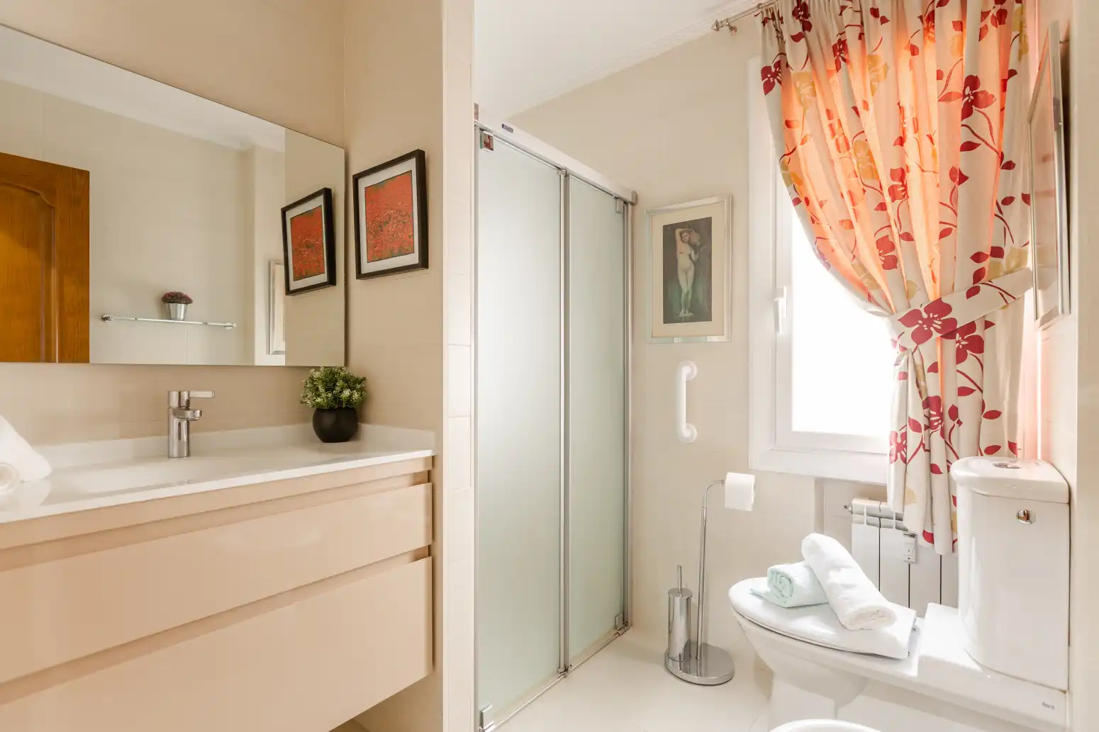 Baño de Piso en venta en  Pamplona / Iruña con Calefacción, Parquet y Terraza
