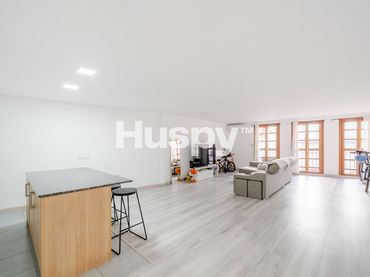 Appartement avec ascenseur à vendre à Carrer de Salelles