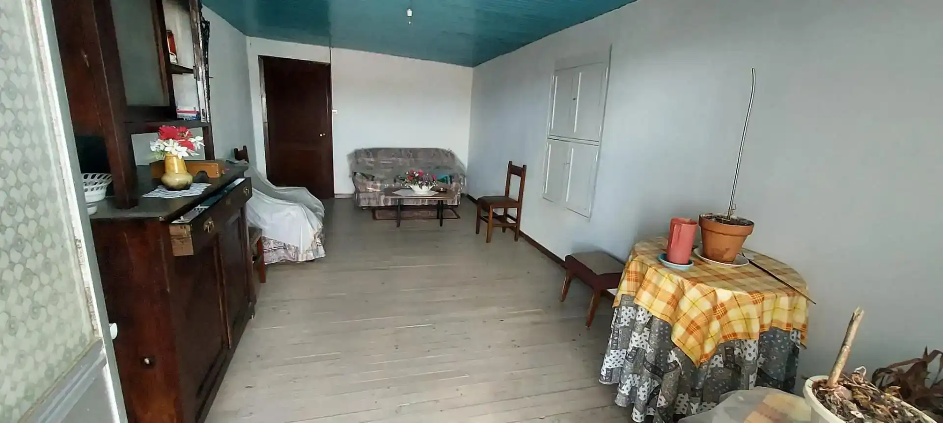 Sala d'estar de Casa adosada en venda en Xunqueira de Ambía amb Balcó