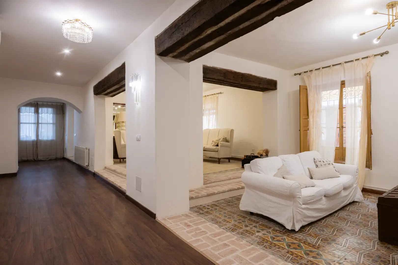 Sala de estar de Casa o chalet en venta en El Puente del Arzobispo con Aire acondicionado, Calefacción y Jardín privado
