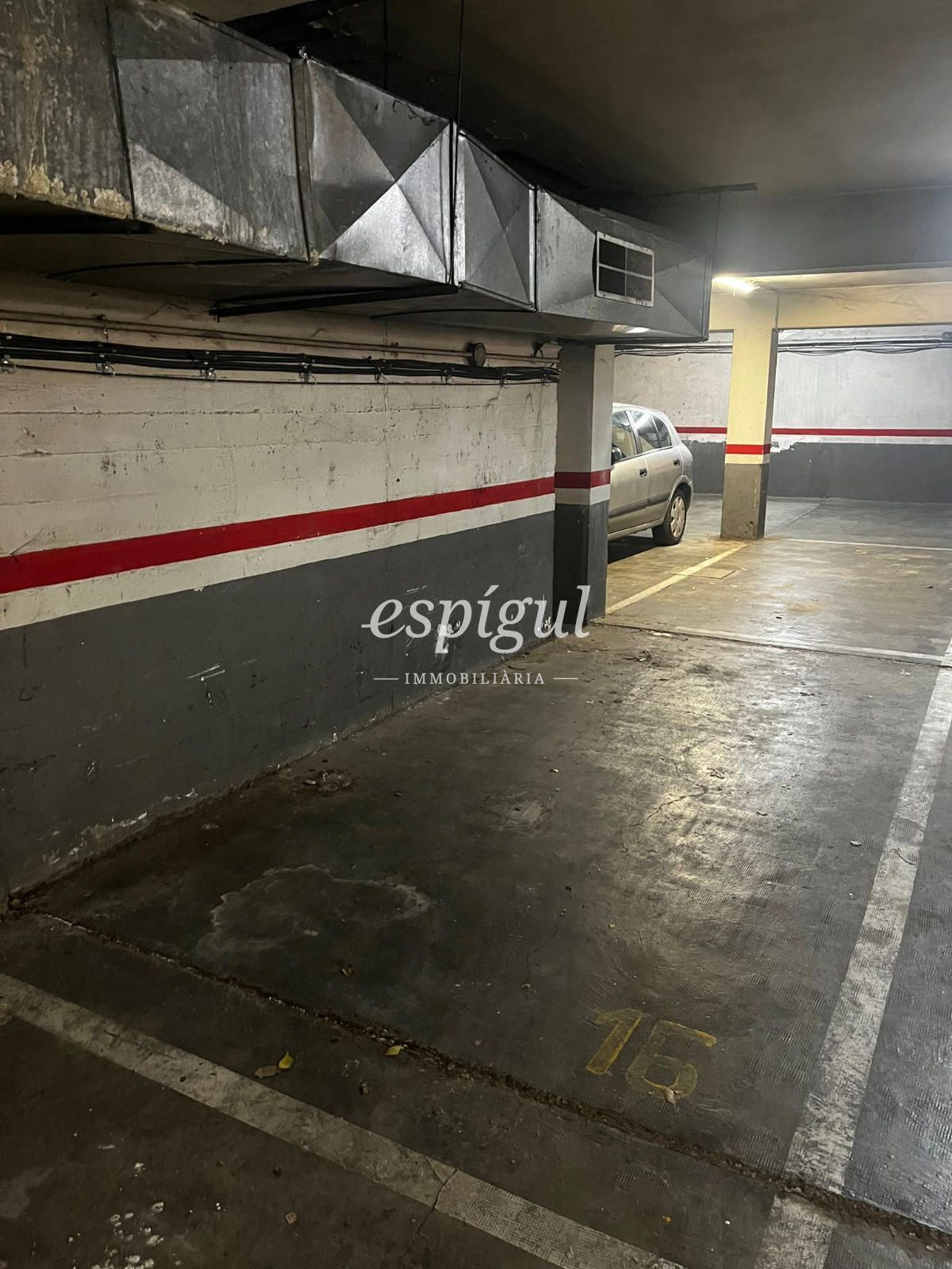 Aparcament de Garatge en venda en Girona Capital