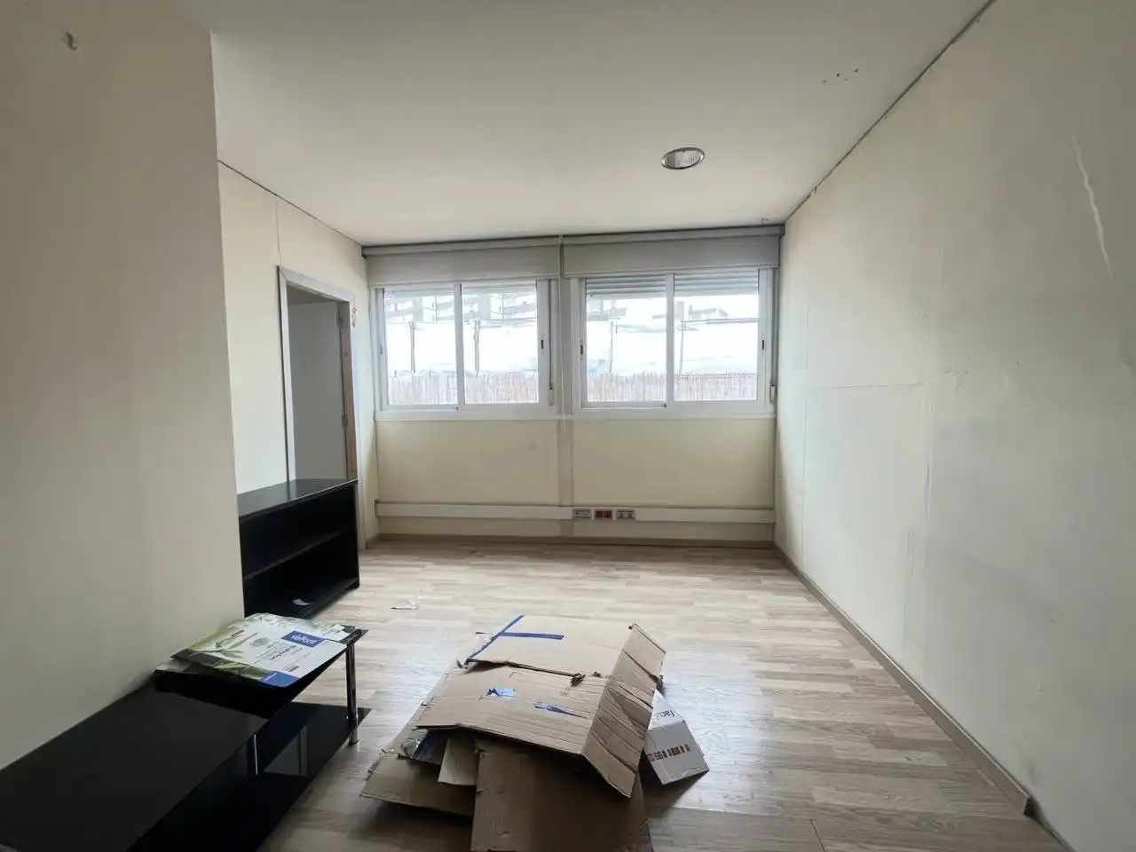 Dormitori de Oficina de lloguer en Centre - Sant Josep - Sanfeliu