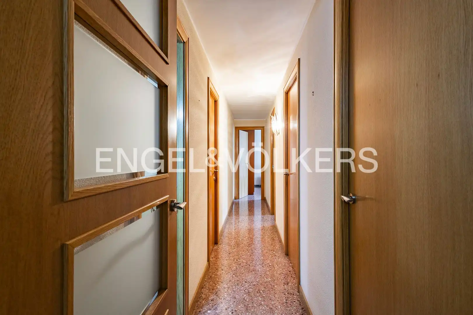 Flat for sale in Barcelona  with Air Conditioner, Heating and Balcony