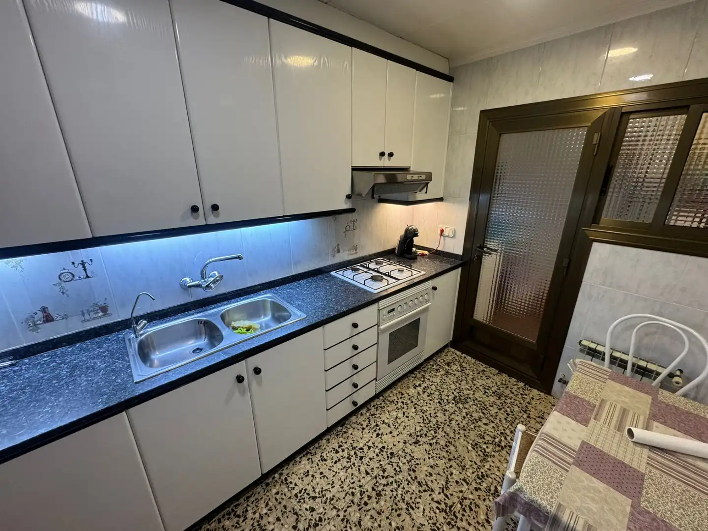Kitchen of Flat for sale in Sabadell  with Air Conditioner, Heating and Balcony