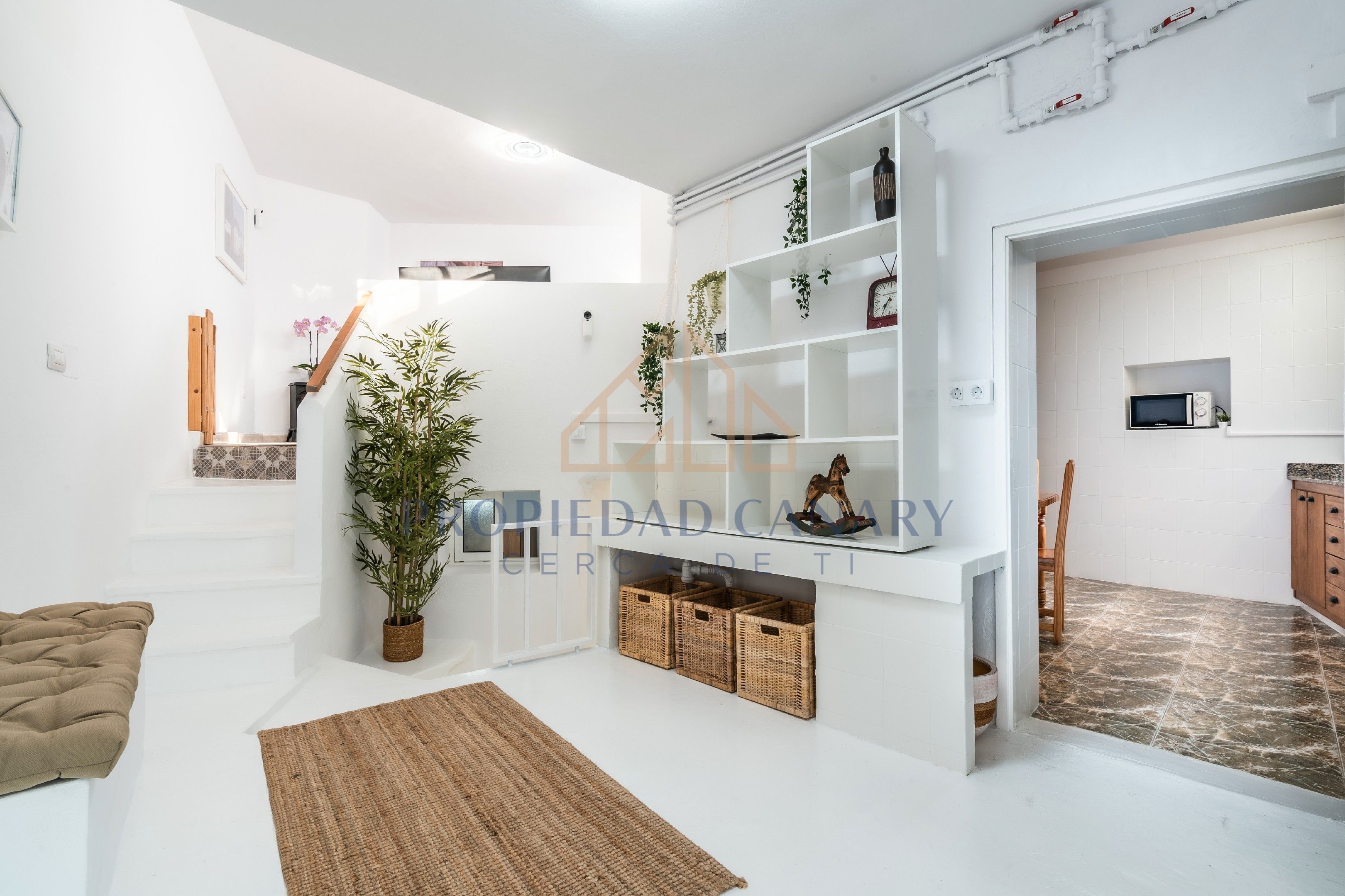 Single-family semi-detached to rent in Calle la Cartaya, 12, Cruz Santa