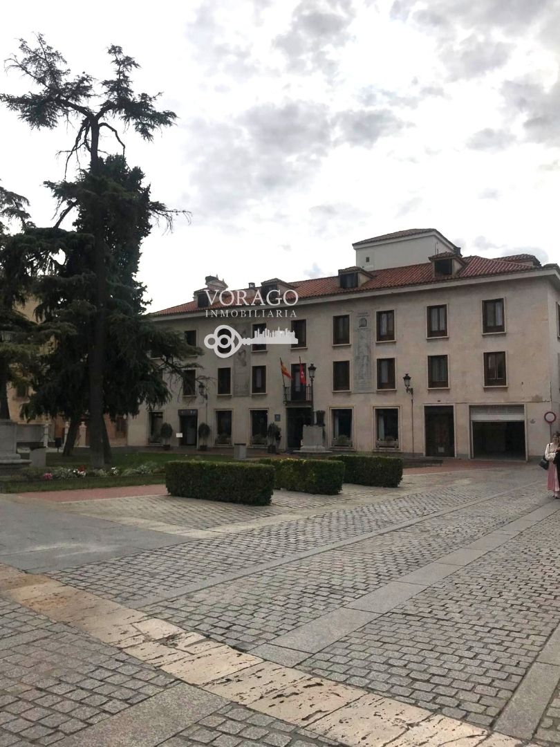 Vista exterior de Dúplex de lloguer en Alcalá de Henares amb Aire condicionat i Calefacció