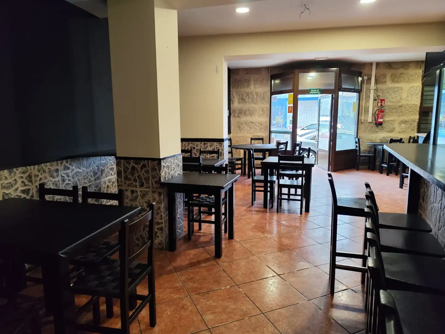 Local de alquiler en Rúa Couto San Honorato, Casablanca - Calvario, Centro Urbano