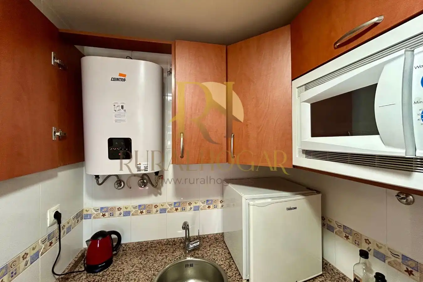 Cuina de Apartament en venda en Puebla de Lillo amb Calefacció, Traster i Moblat