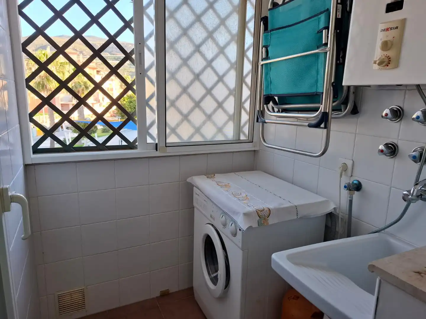 Bany de Pis en venda en Motril amb Terrassa i Moblat