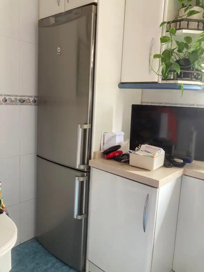 Cocina de Piso en venta en Gijón  con Calefacción, Parquet y Amueblado