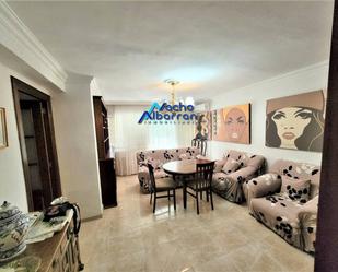 Living room of Flat for sale in Badajoz Capital  with Air Conditioner and Balcony