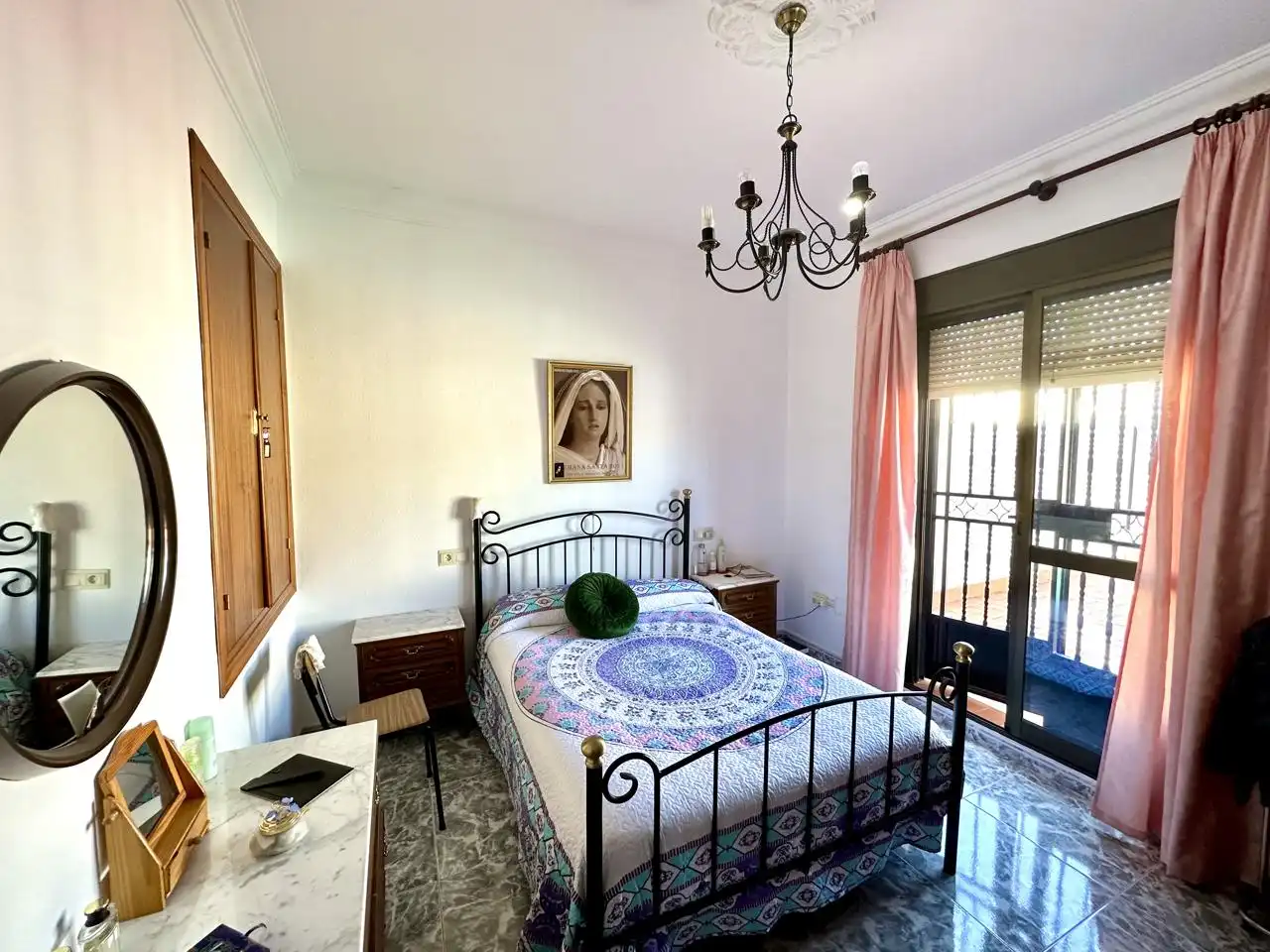 Dormitori de Casa adosada en venda en Sierra de Yeguas amb Aire condicionat, Jardí privat i Terrassa