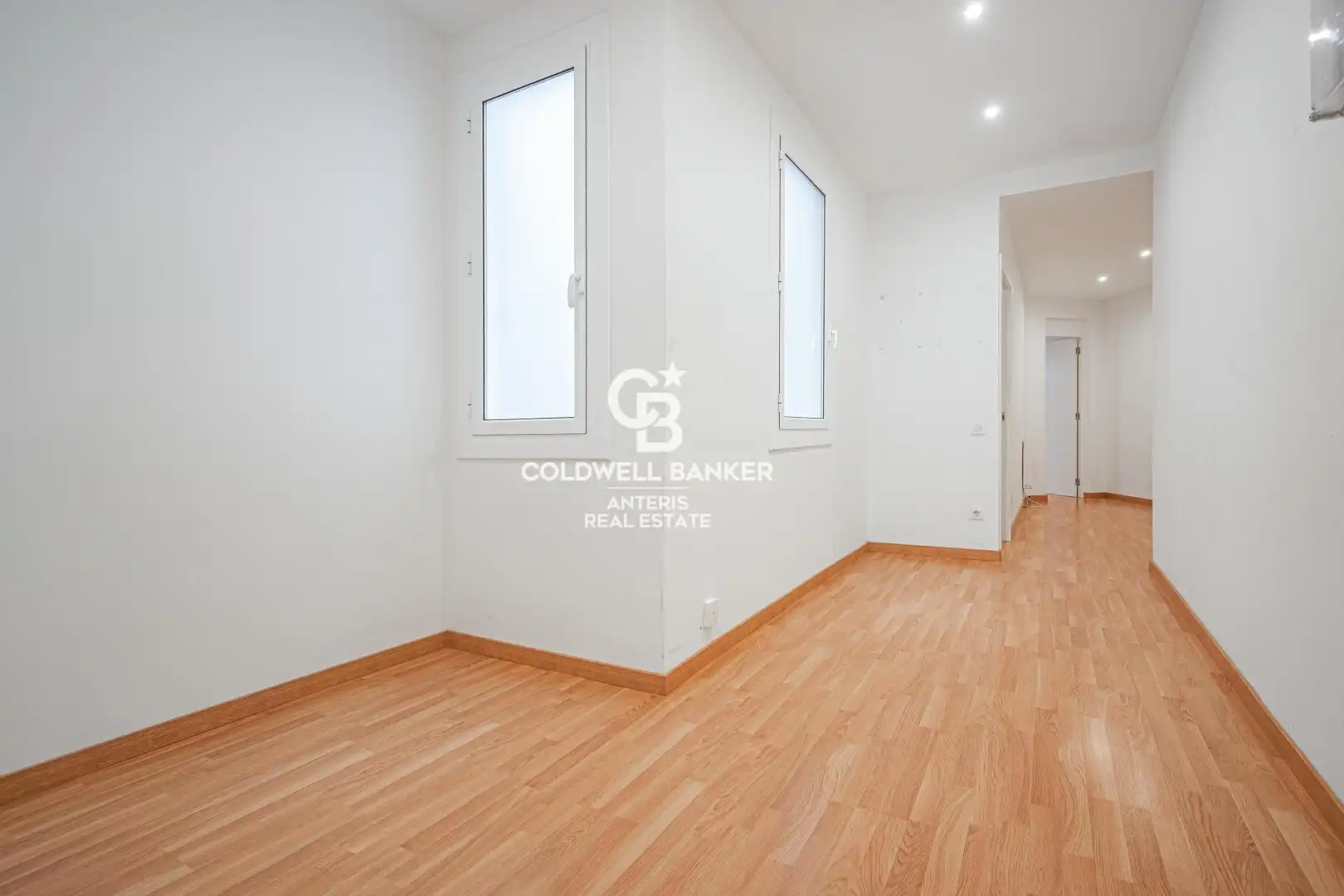 Vista exterior de Piso en venta en Barcelona con Aire acondicionado, Calefacción y Parquet