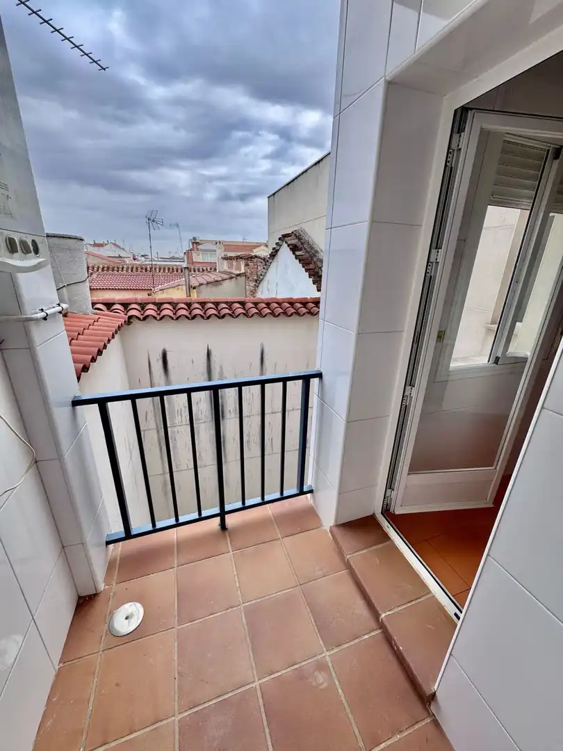 Terraza de Estudio en venta en Valdepeñas con Calefacción y Balcón