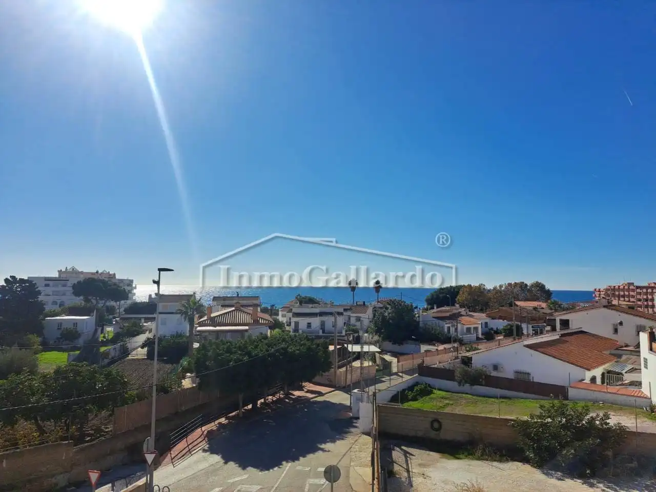 Außenansicht von Dachboden zum Verkauf in Rincón de la Victoria mit Klimaanlage, Terrasse und Abstellraum