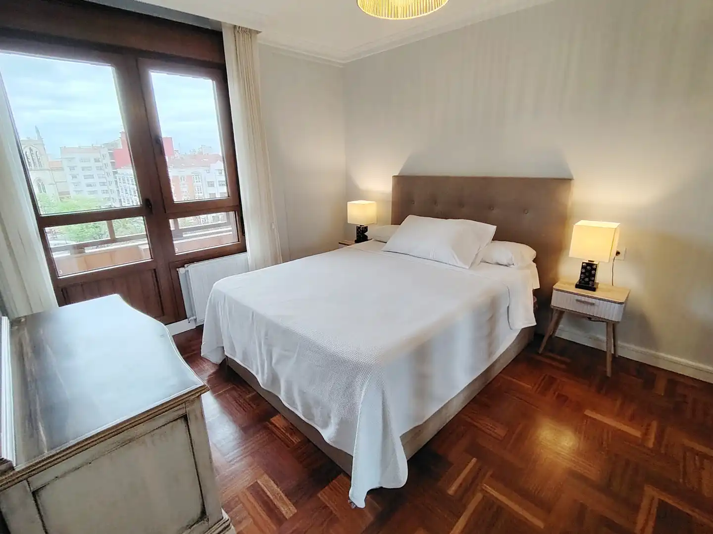 Habitación de Piso de alquiler en Gijón  con Calefacción, Parquet y Terraza