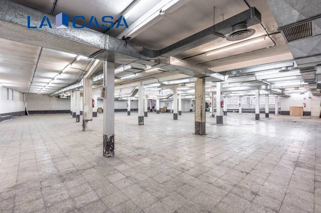 Local comercial en Venta en Calle de Linares en Vista Alegre