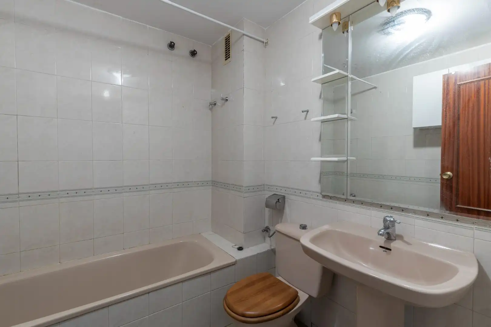 Baño de Piso en venta en Granada
