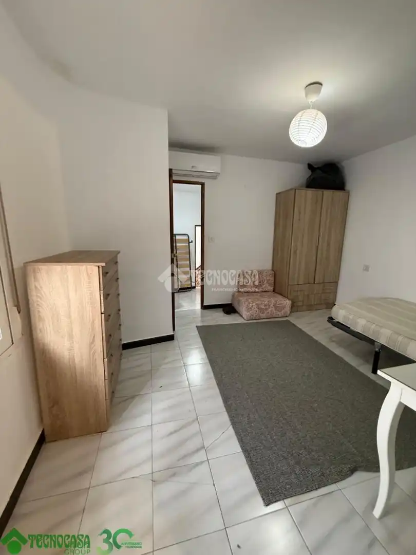 Casa adosada en venta en Santa Cruz de la Zarza con Aire acondicionado, Alarma y Piscina comunitaria