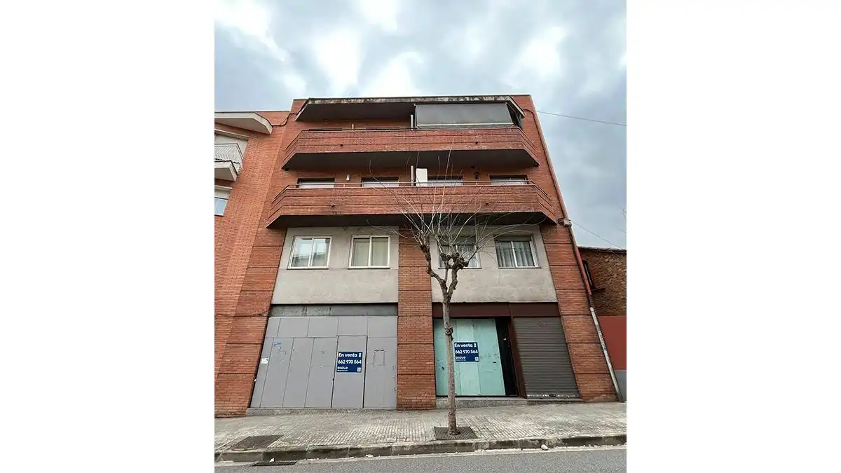Außenansicht von Geschaftsraum zum Verkauf in Montornès del Vallès