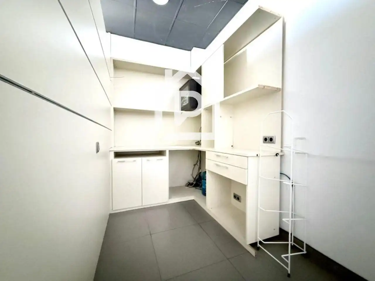 Local comercial en venta en Salvador Dalí i Domènech, imagen 22