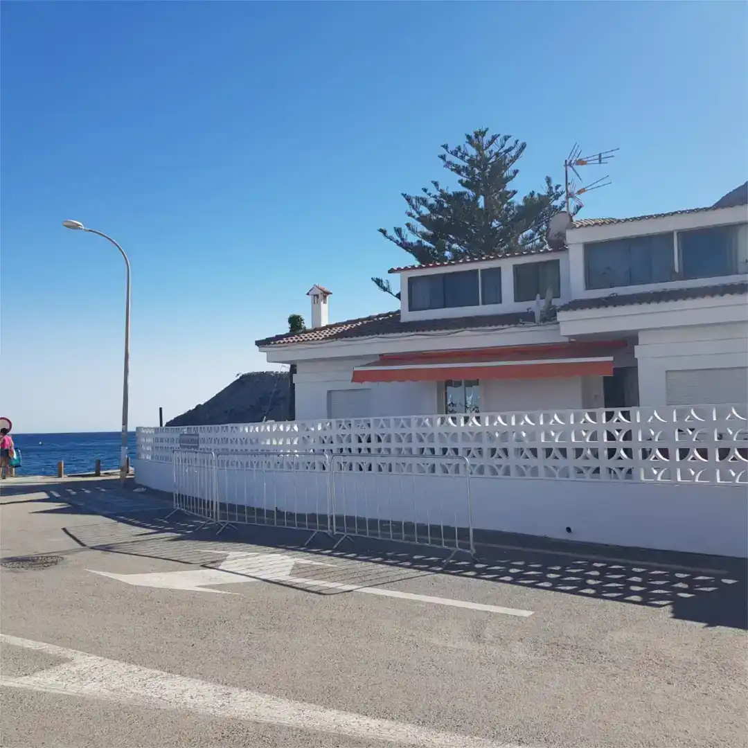 Vista exterior de Casa o chalet en venta en Gualchos con Piscina