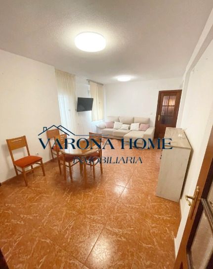 Sala d'estar de Pis de lloguer en  Córdoba Capital amb Aire condicionat, Moblat i Rentadora