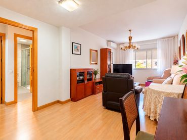 Flat with lift for sale in Calle de Antonio López