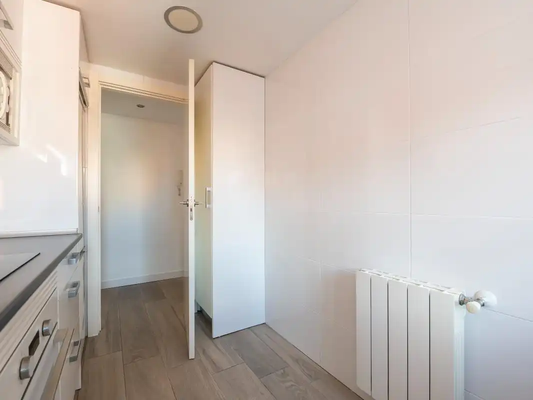 Habitación de Piso en venta en Madrid con Calefacción