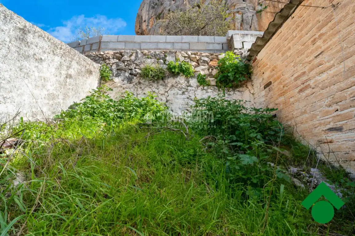 Casa adosada en venta en Íllora