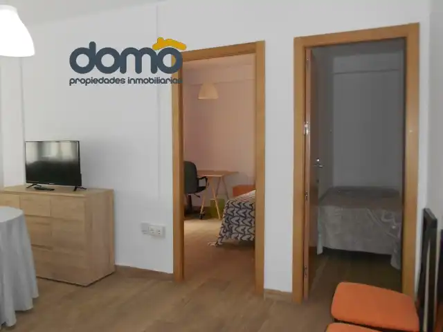 Schlafzimmer von Wohnung zur untervermieten in Granada mit Parkett, Möbliert und Ofen