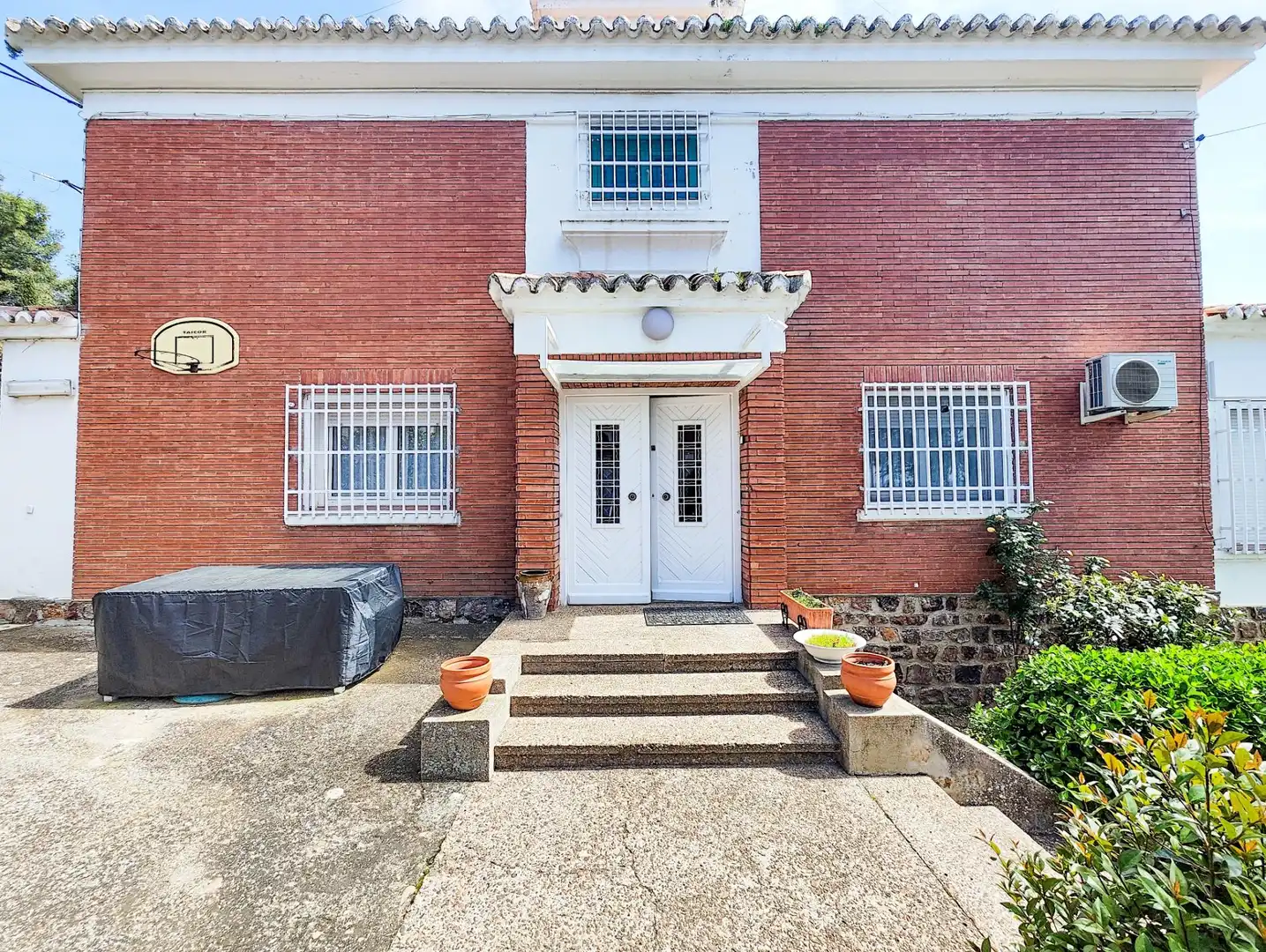 Vista exterior de Casa o chalet en venta en Puertollano con Aire acondicionado, Calefacción y Jardín privado