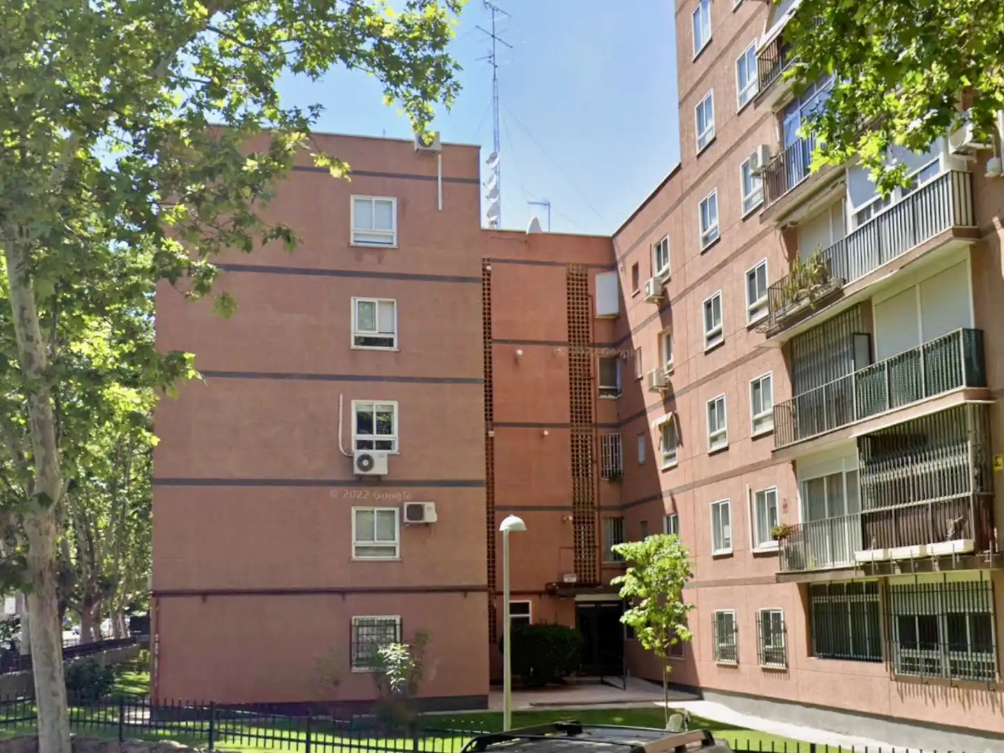 Exterior view of Flat for sale in  Madrid Capital  with Air Conditioner and Terrace