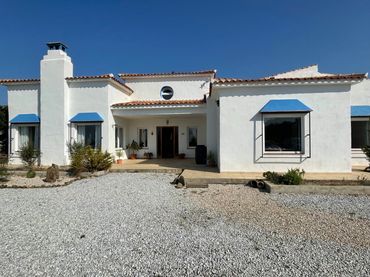 Detached house with garden for sale in Canillas de Aceituno